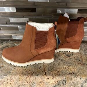 Toms Brown Wedge Ankle Boots